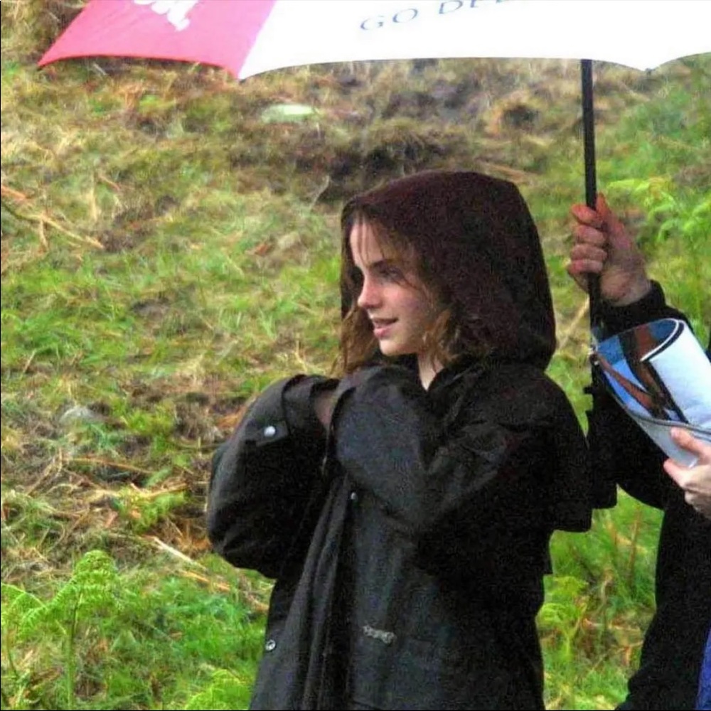 Meet your Posher, Ava